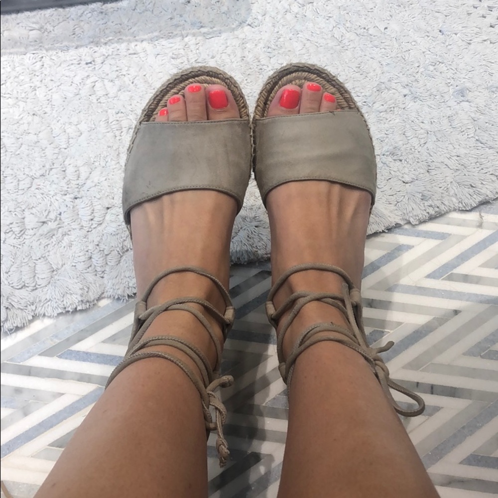 Diane Von Furstenberg suede sandals espadrille